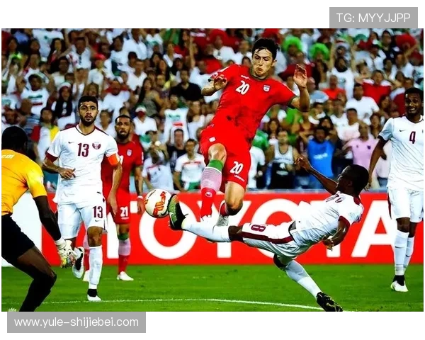 世界杯杯2026亚洲预选赛关键比赛回顾与精彩瞬间集锦